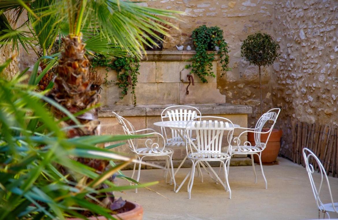 Le 215 Gambetta Boutique Hotel En Provence カヴァイヨン エクステリア 写真
