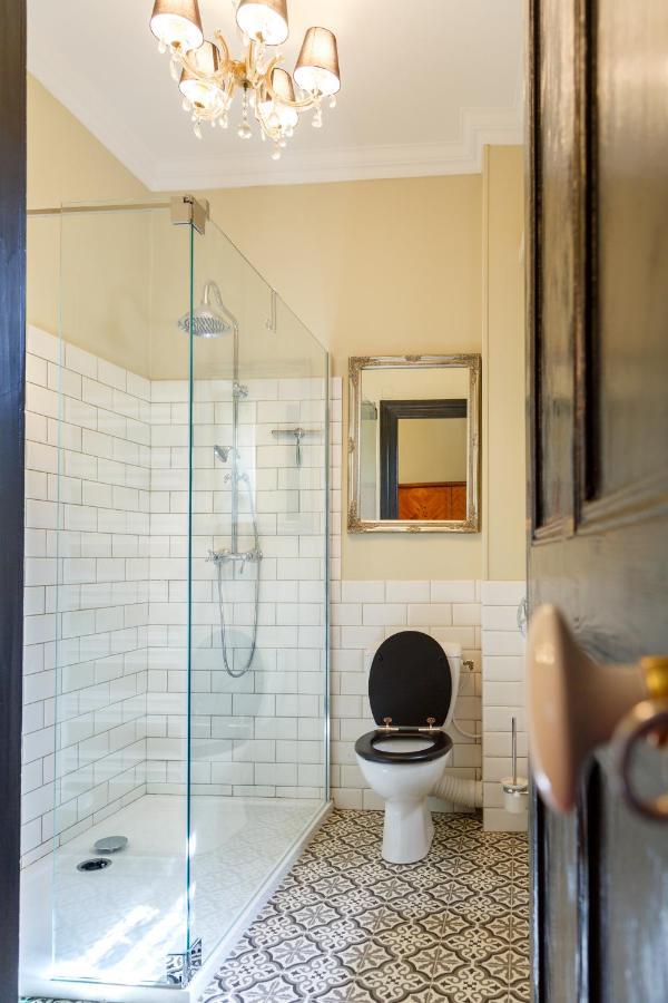 Le 215 Gambetta Boutique Hotel En Provence カヴァイヨン エクステリア 写真