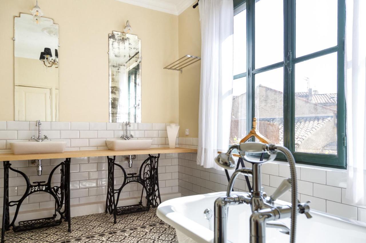 Le 215 Gambetta Boutique Hotel En Provence カヴァイヨン エクステリア 写真