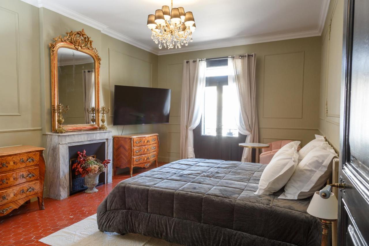 Le 215 Gambetta Boutique Hotel En Provence カヴァイヨン エクステリア 写真