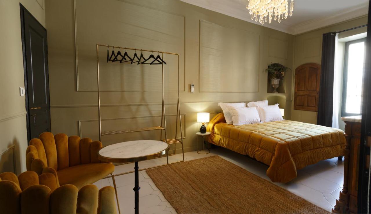 Le 215 Gambetta Boutique Hotel En Provence カヴァイヨン エクステリア 写真