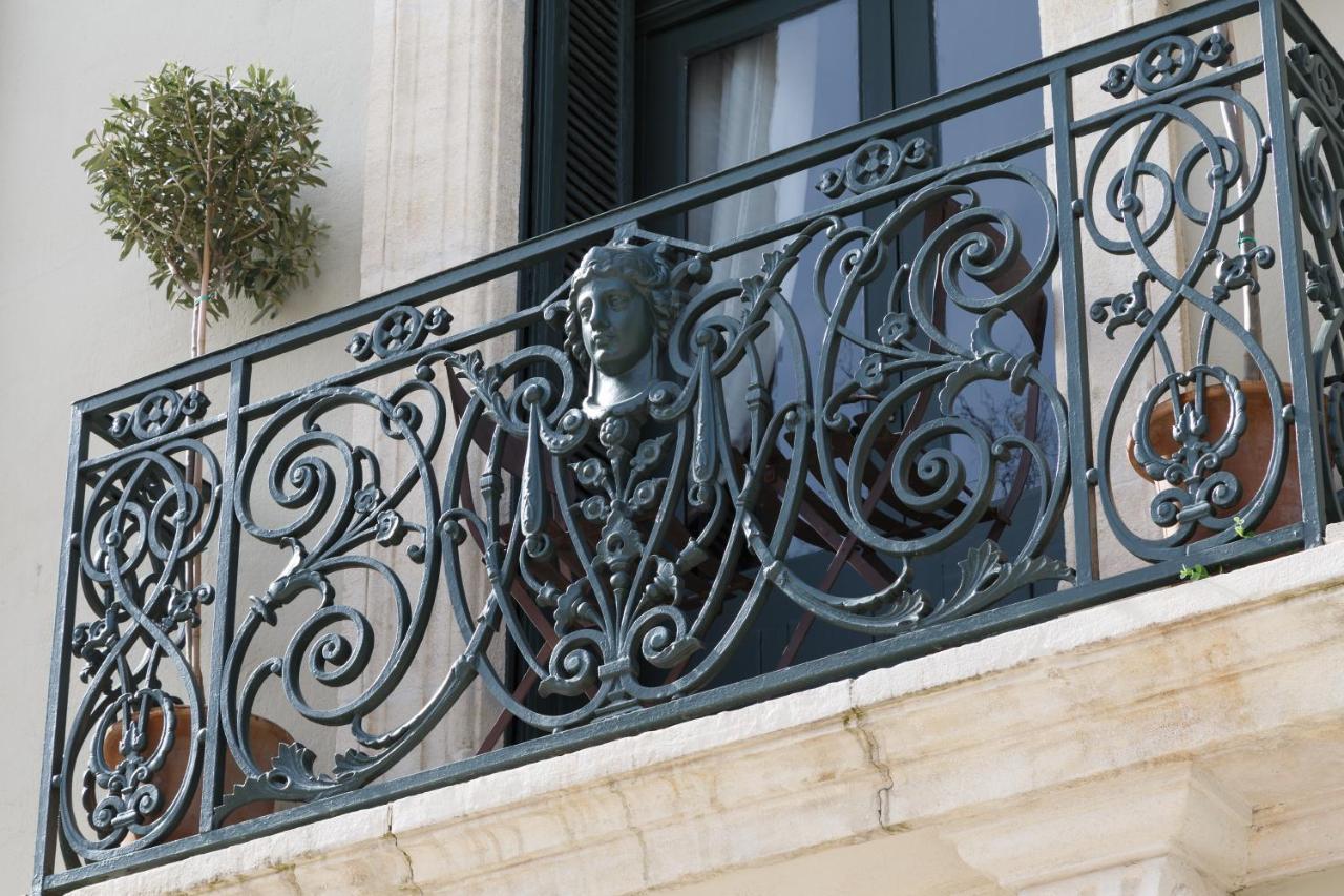 Le 215 Gambetta Boutique Hotel En Provence カヴァイヨン エクステリア 写真