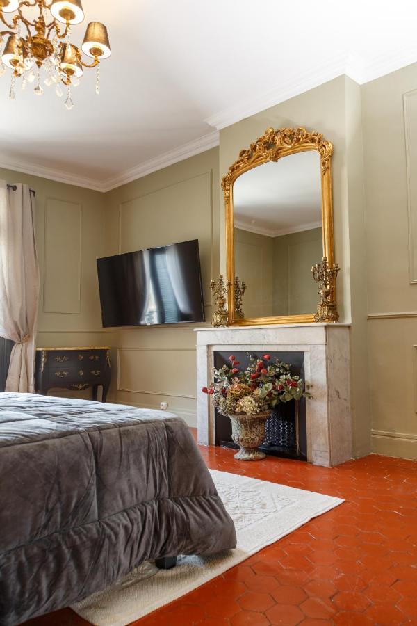 Le 215 Gambetta Boutique Hotel En Provence カヴァイヨン エクステリア 写真